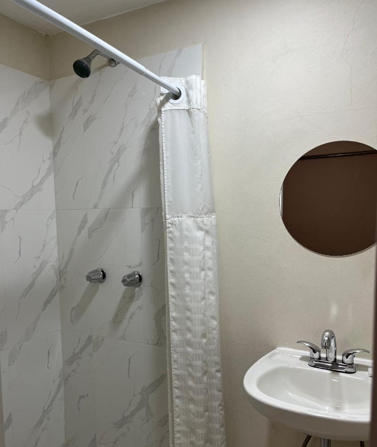 Hotel Villagran ティファナ エクステリア 写真